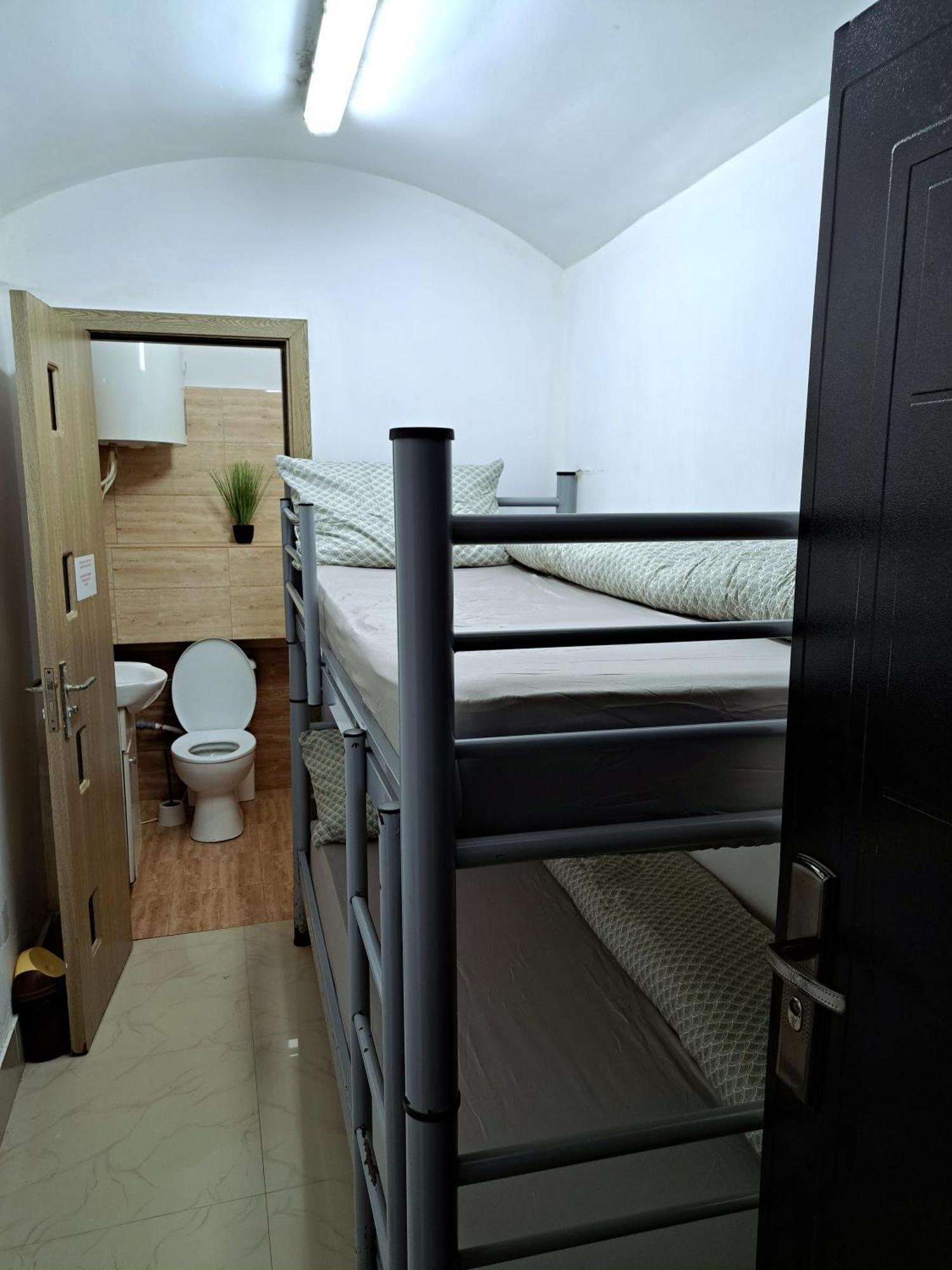 Regim Hotelier Pietonala Oradea Exteriér fotografie