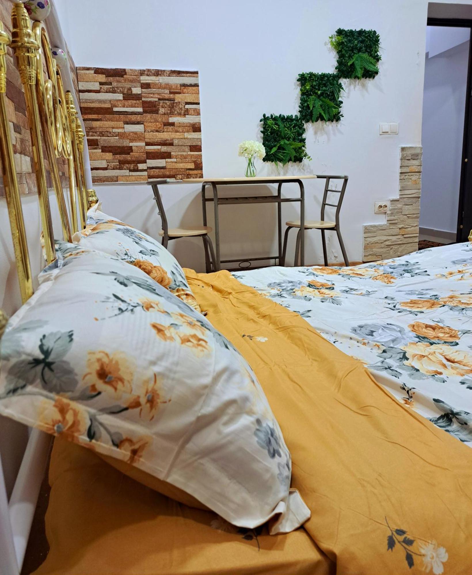 Regim Hotelier Pietonala Oradea Exteriér fotografie